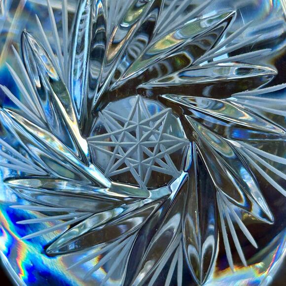 Vintage Polish 24% Lead Crystal Cut Glass Egg Paperweight 4.25 - Picture 4 of 12